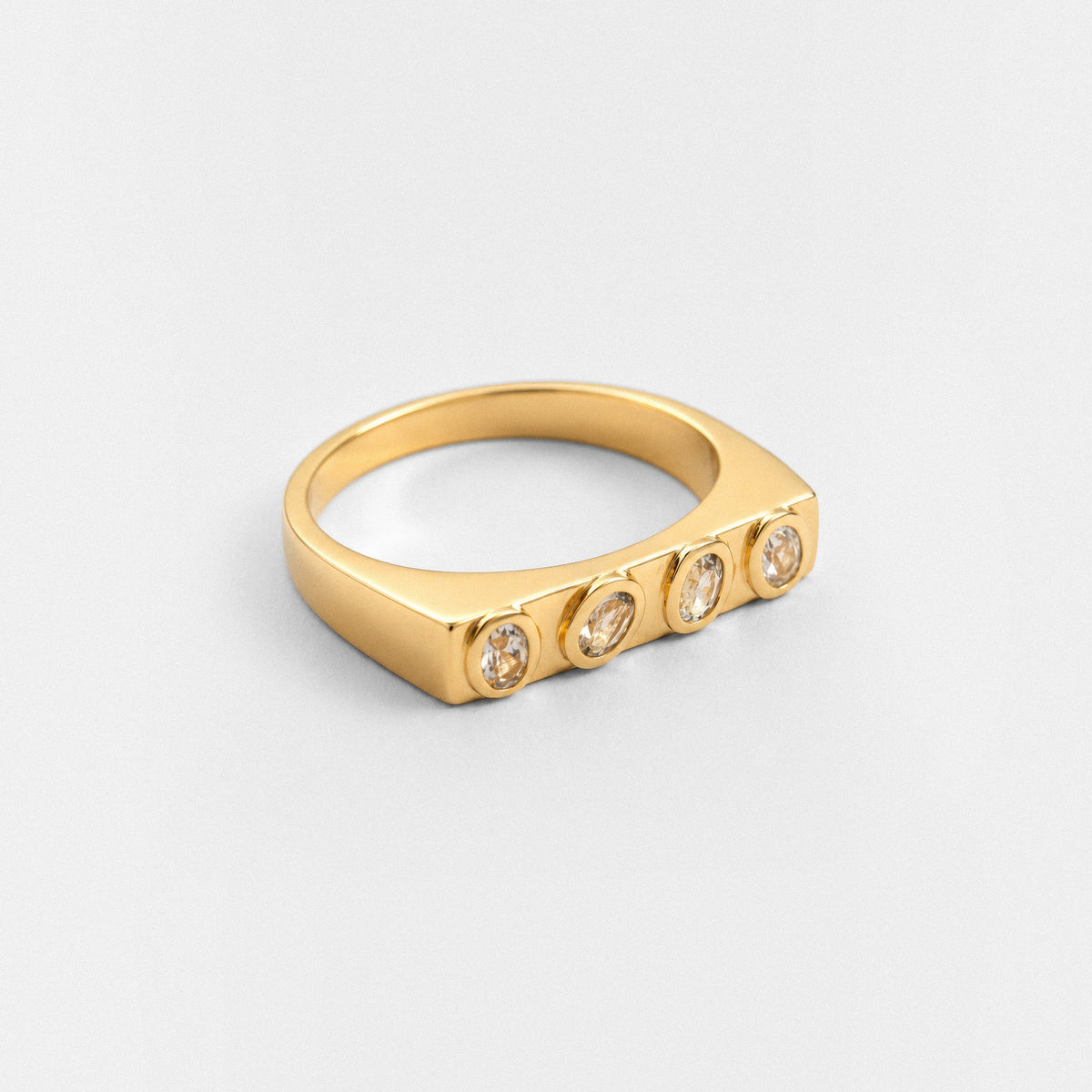 Ring Quatre
