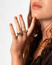 Load image into Gallery viewer, Daisy ring
